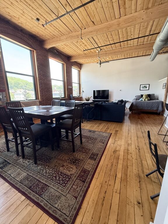 Property Photo:  1 Envelope Ter 309  MA 01604 
