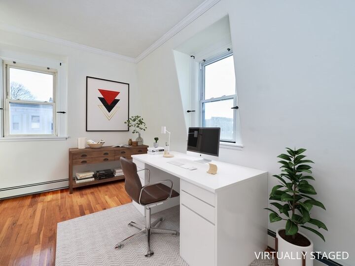 Property Photo:  658 East Sixth #3  MA 02127 
