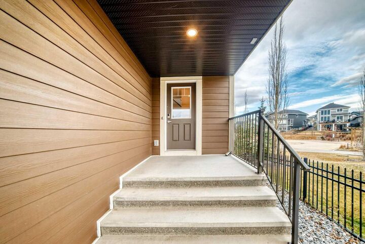 Property Photo:  151 Sundown Way  AB T4C 0H4 