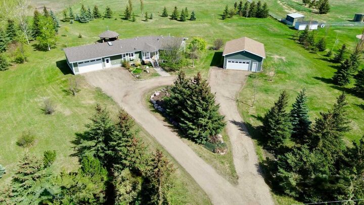 Property Photo:  712074 Range Rd 55 12  AB T8X 4A8 