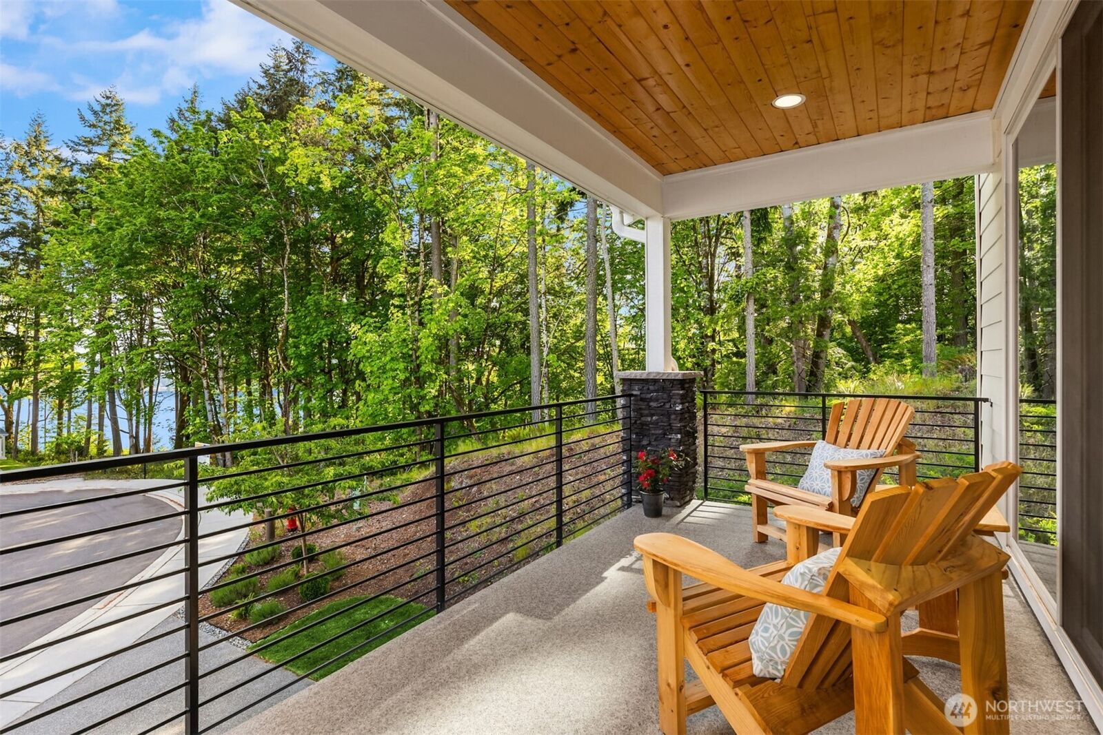Property Photo: 1762 NE Crystallia Court WA 98370