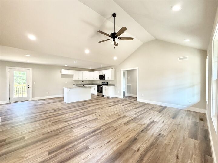 Property Photo:  315 Hunters Circle  KY 42276 