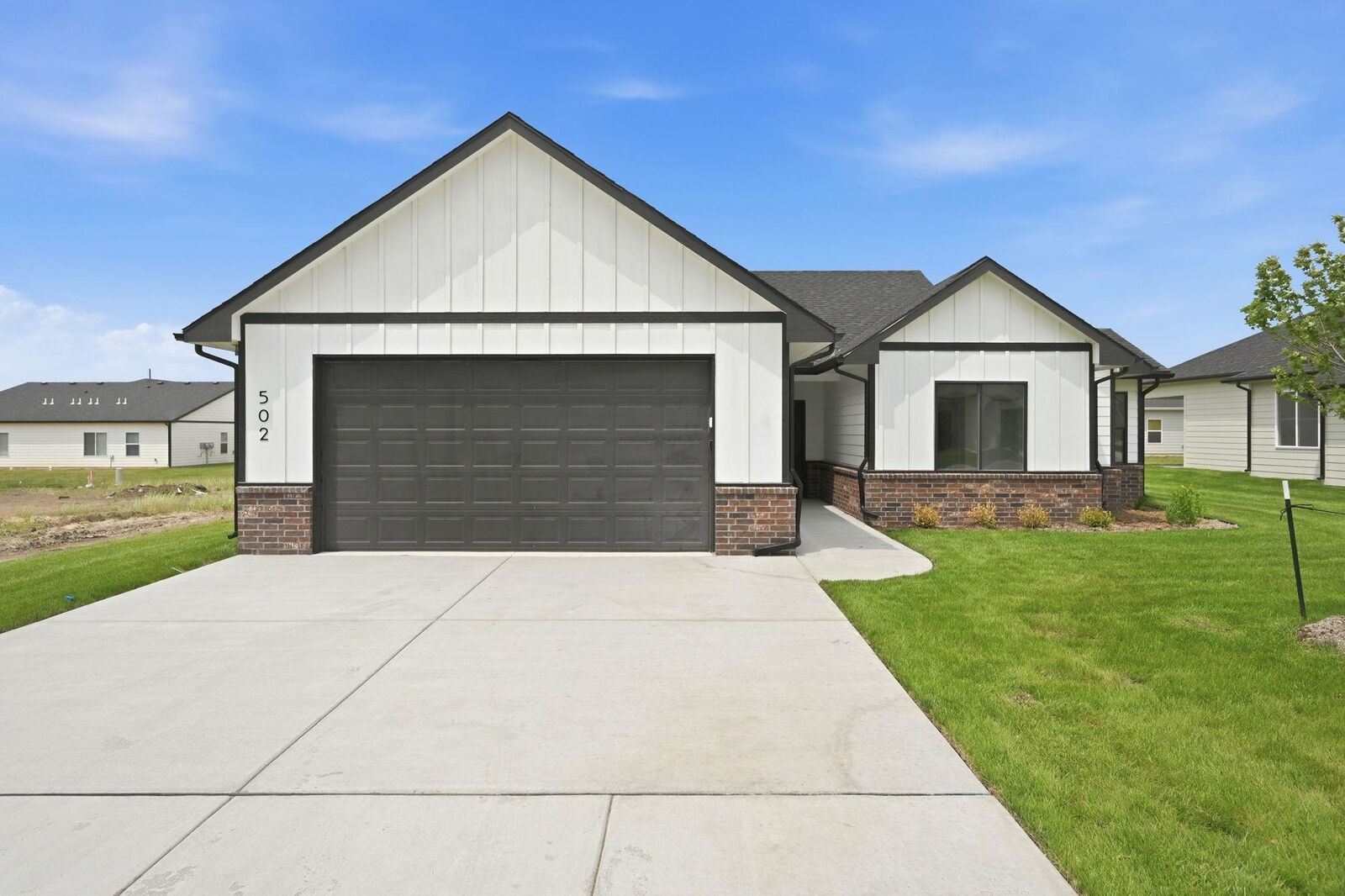 Property Photo:  502 E Elmwood St  KS 67147-1123 