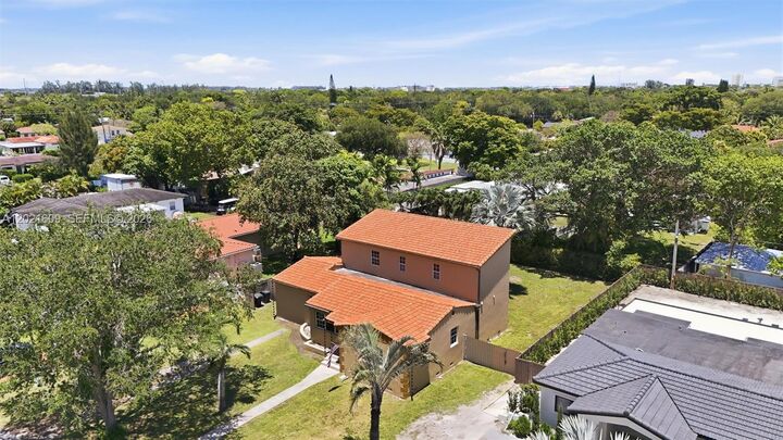 Property Photo: 245 Lenape Dr FL 33166