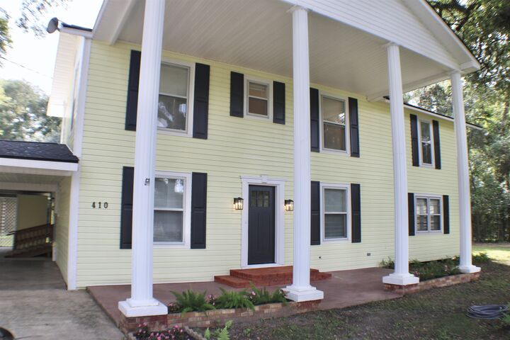Property Photo: 410 Belvedere Dr. TX 77706