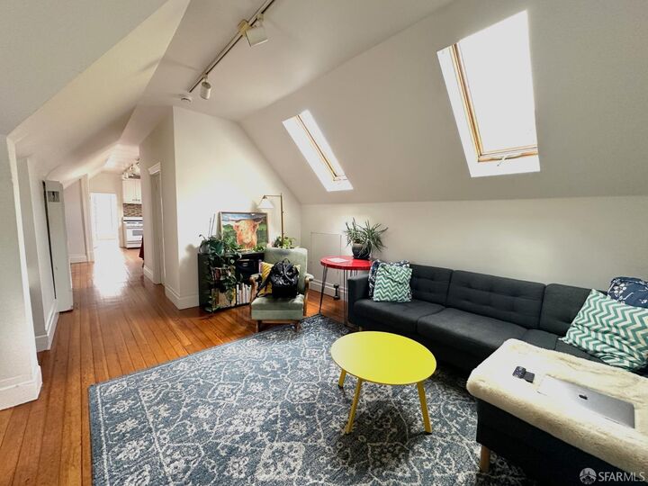 Property Photo:  1821-1823 Oak Street  CA 94117 