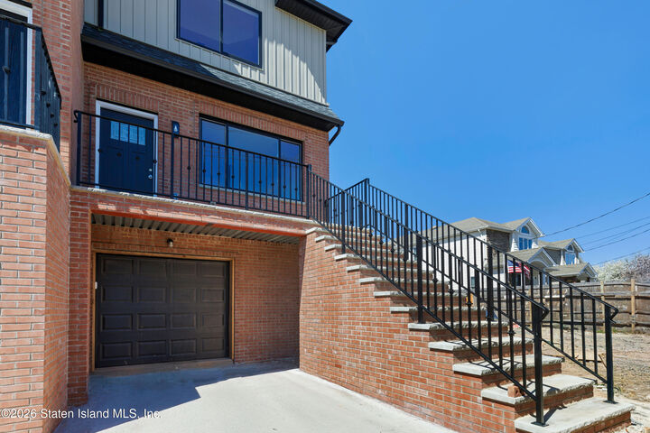 Property Photo:  1016 Annadale Road  NY 10312 