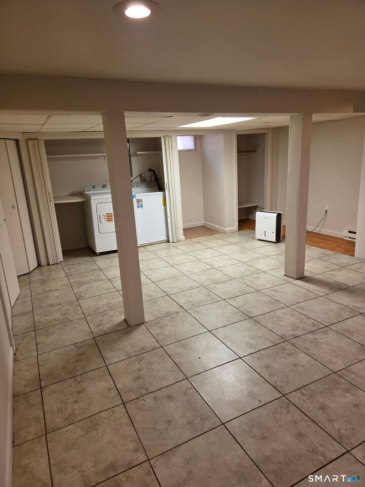 Property Photo:  8D Queen Street 8 D  CT 06489 