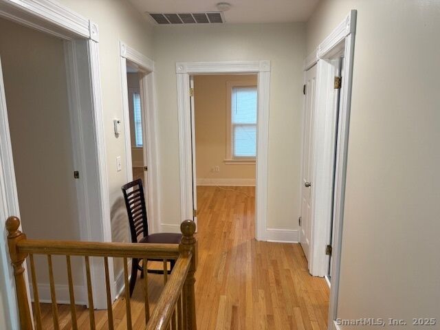 Property Photo:  211 Knickerbocker Avenue  CT 06907 