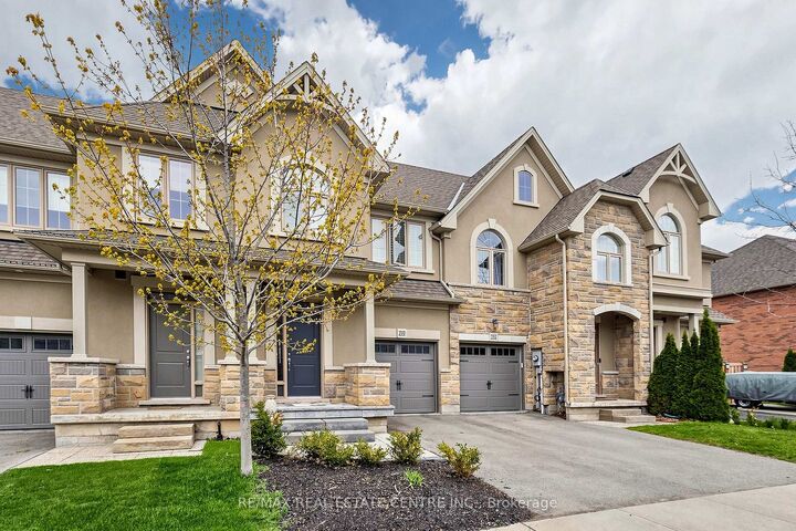 Property Photo: 2350 Natasha Circle ON L6M 1N9