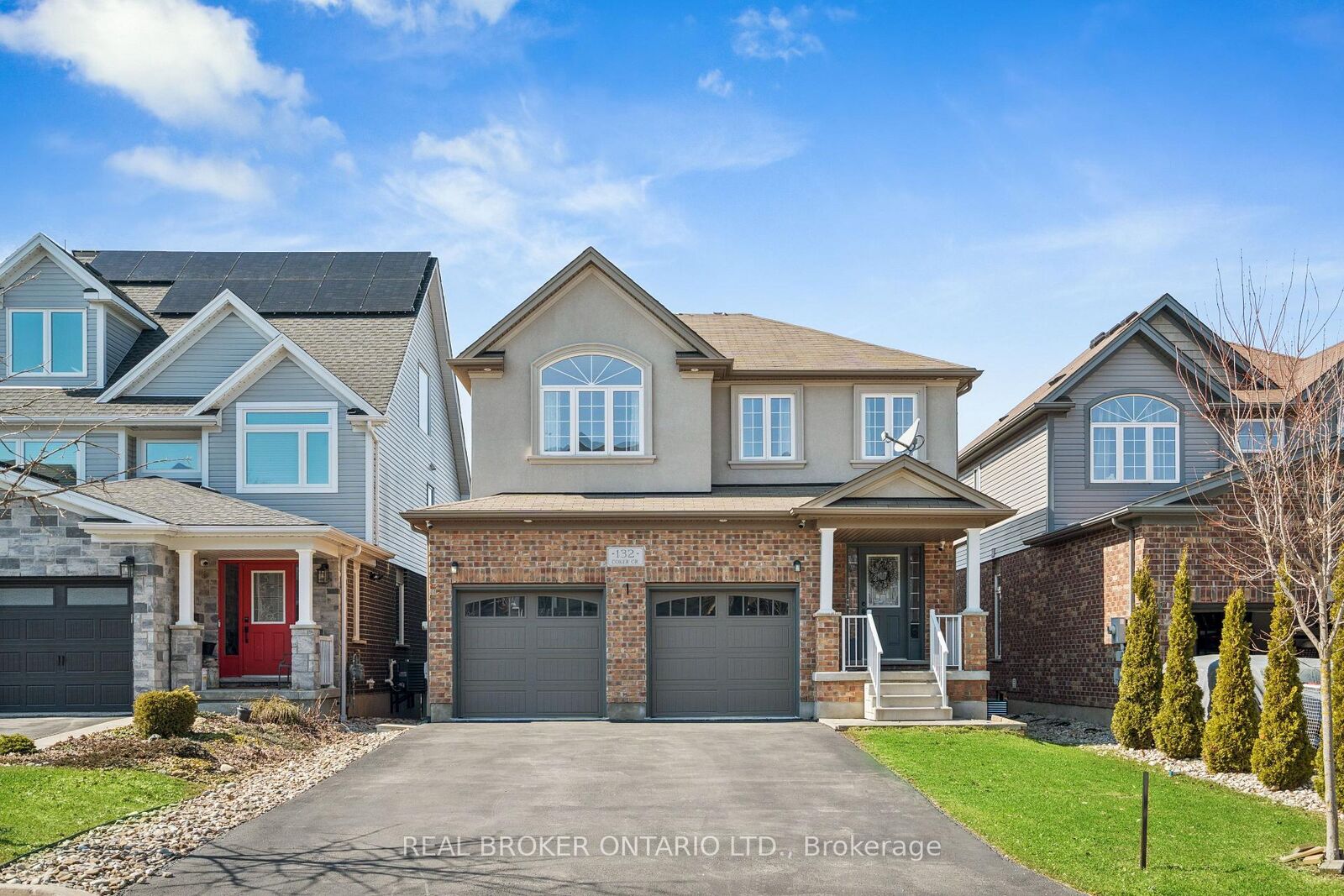 Property Photo: 132 Coker Crescent ON N0B 2K0