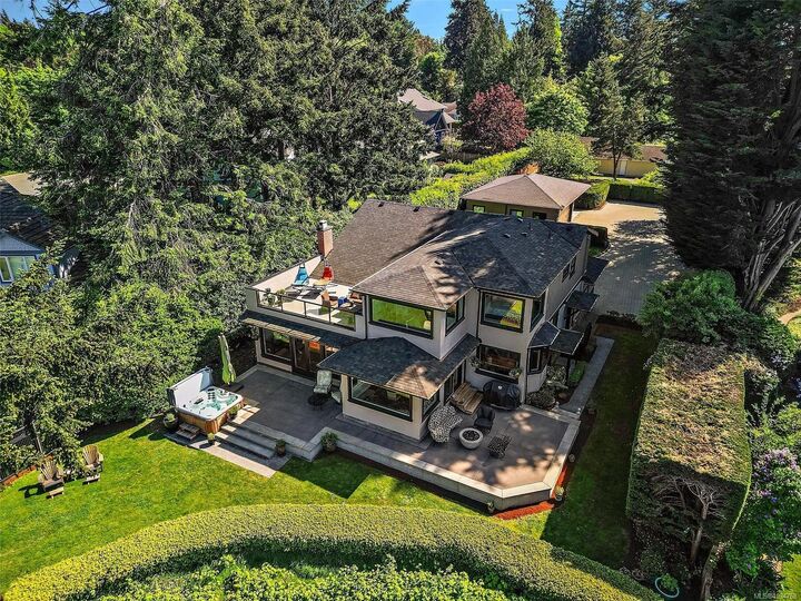 Property Photo:  4561 Bissenden Pl  BC V8N 3K5 