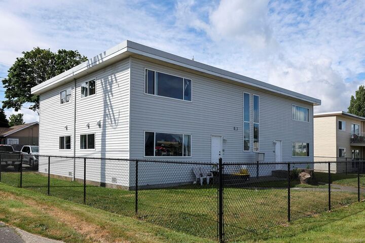 Property Photo:  501 7th Ave  BC V9W 4A2 