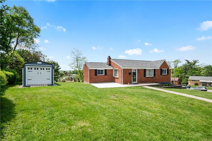 Property Photo:  904 Sunnyside Drive  PA 15122 