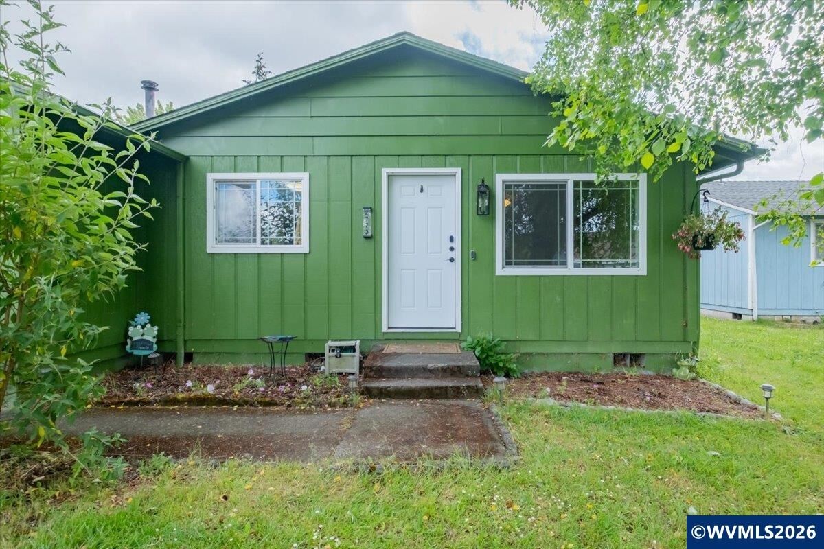 Property Photo:  2773 S 10th St  OR 97355 