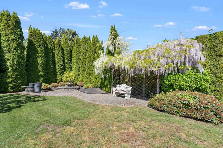 Property Photo: 15791 39A Avenue BC V3Z 0L1
