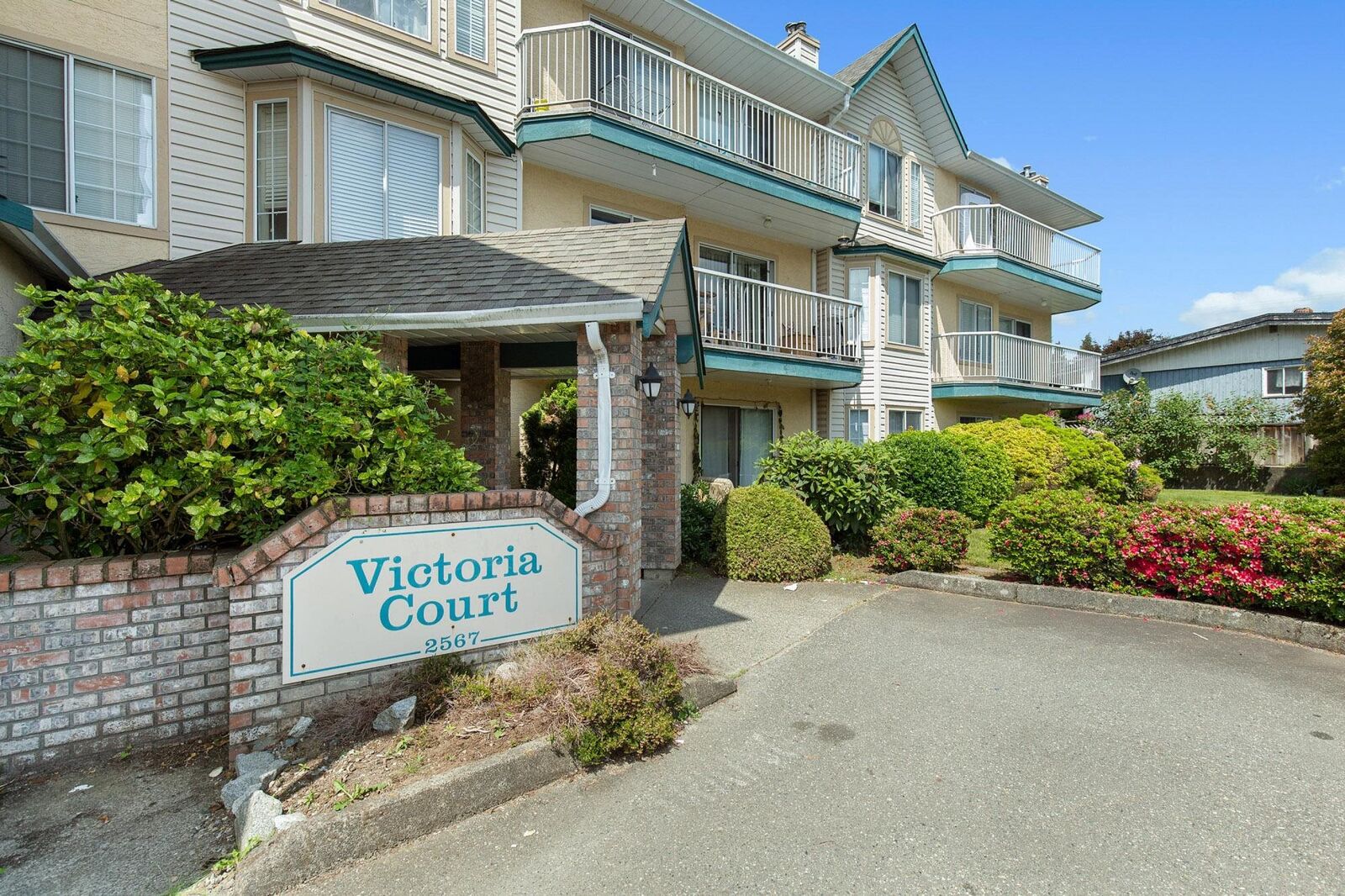 Property Photo: 2567 Victoria Street 302 BC V2T 2T4