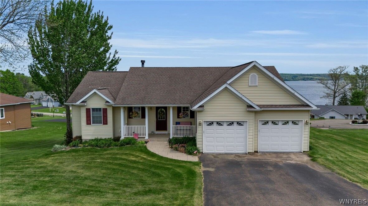 Property Photo:  2714 Cove Circle E 22  NY 14710 