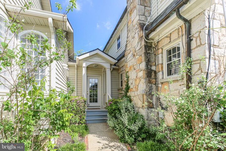 Property Photo:  1500 Augustine Avenue  VA 22401 