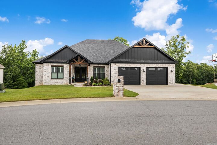 Property Photo: 632 Feldspar Drive AR 72120