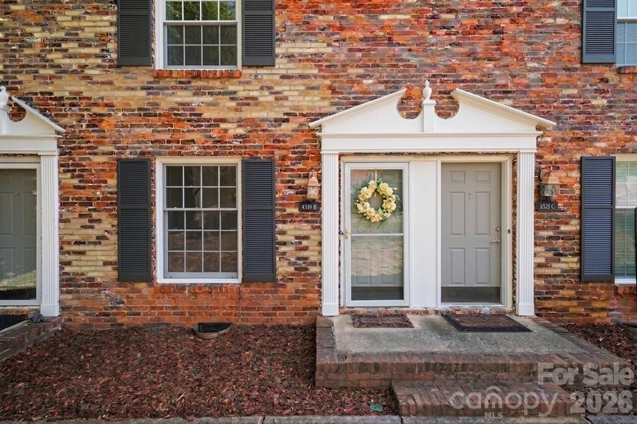 Property Photo:  4329 Hathaway Street B  NC 28211 
