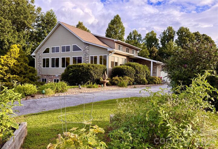 Property Photo: 150 Hobby Horse Lane NC 28792