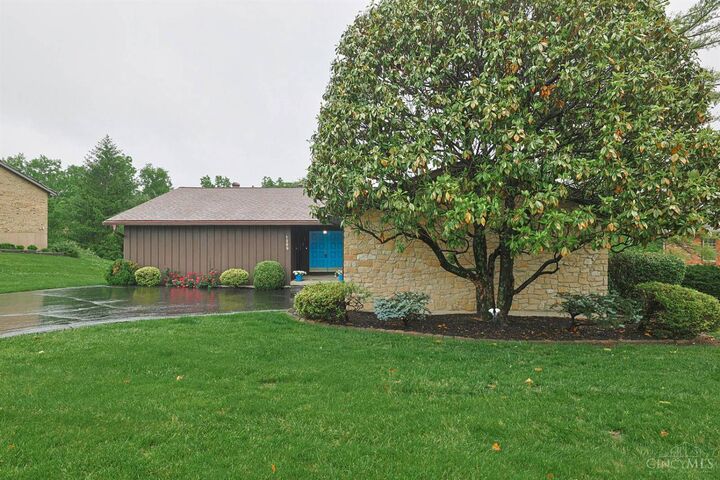 Property Photo: 1289 Elizabeth Drive OH 45013