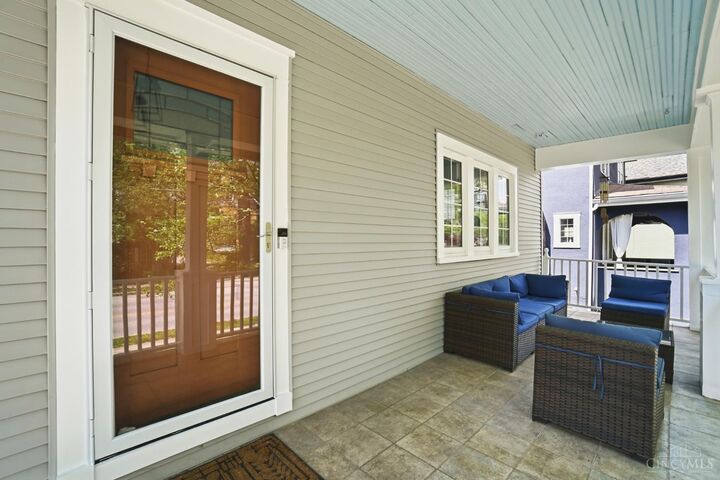 Property Photo: 1325 Edwards Road OH 45208