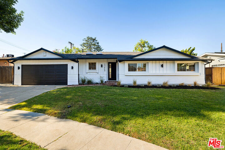 Property Photo:  23649 Emelita St  CA 91367 
