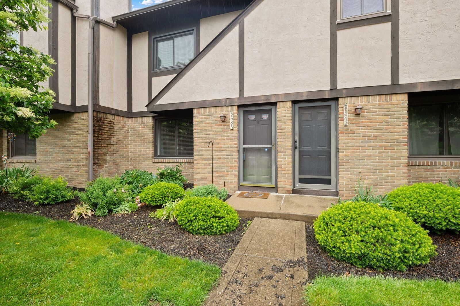 Property Photo: 5385 Shannon Lane OH 43235