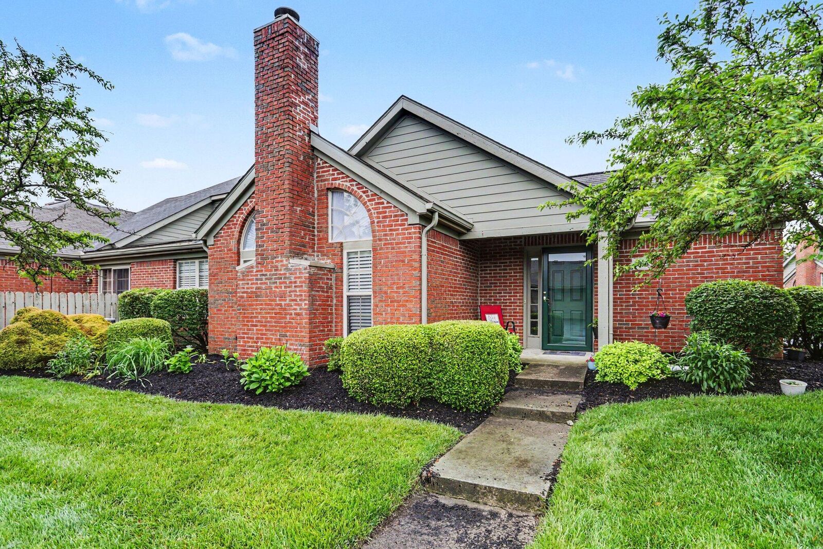 Property Photo:  3873 Oakbrook Lane  OH 43065 