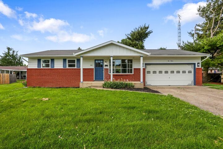 Property Photo: 913 Roosevelt Court OH 43055