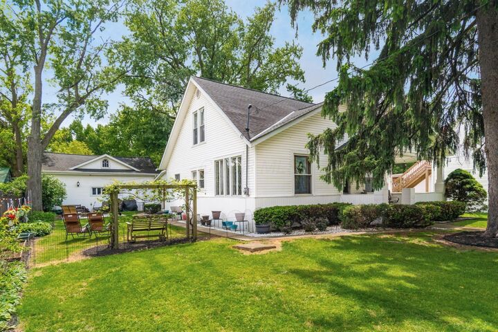 Property Photo:  217 E High Street  OH 43003 