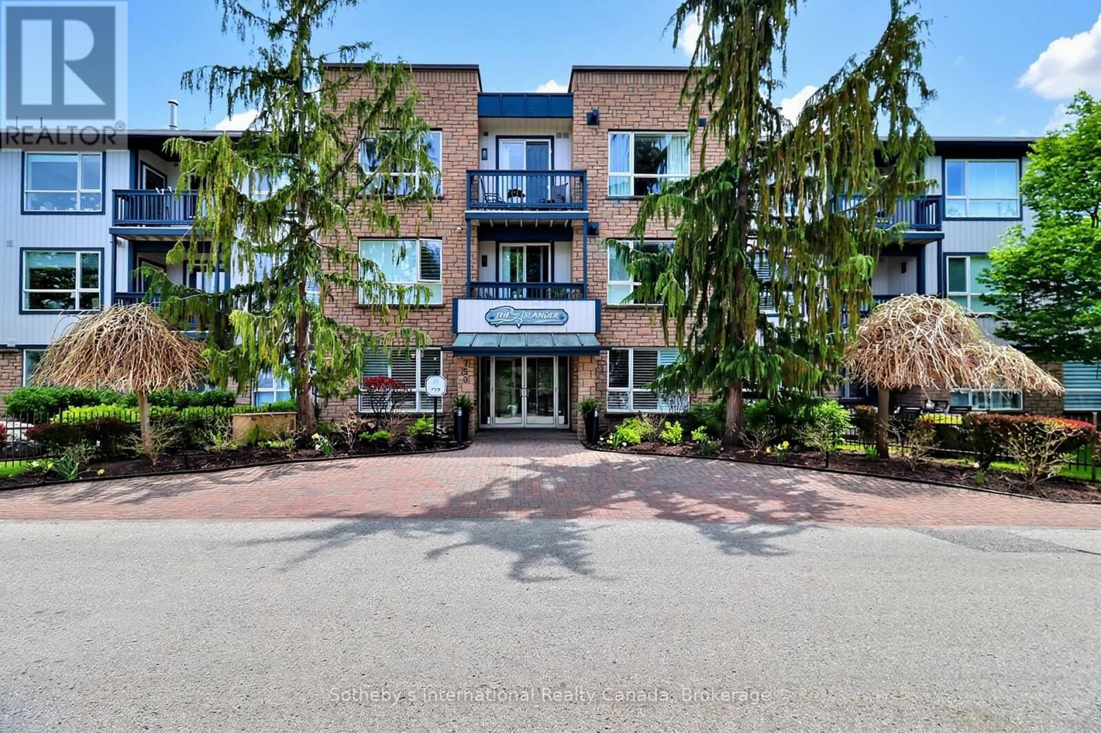 Property Photo: 750 Johnston Park Avenue 3003 ON L9Y 5C7