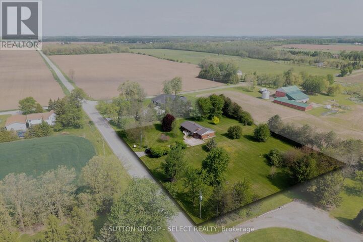 Property Photo: 25752 Poplar Hill Road ON N0M 1P0