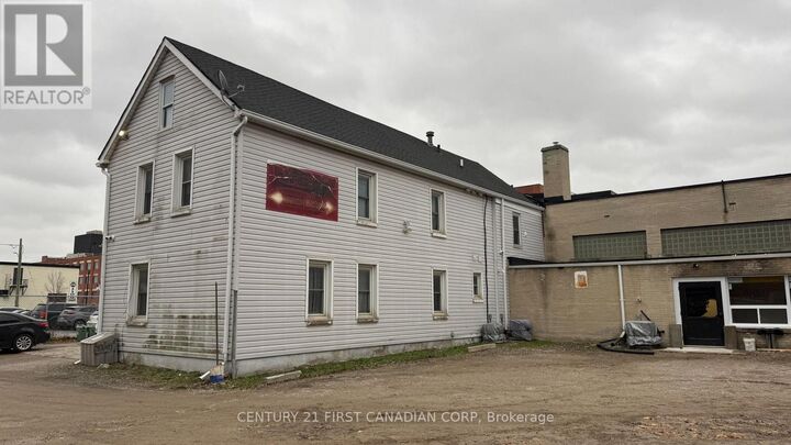 Property Photo: 1072 Dundas Street 3 ON N5W 3A6
