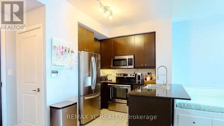 Property Photo:  50 Absolute Avenue 1809  ON L4Z 0A8 