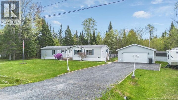 Property Photo:  32 Prestige Drive  NB E3B 7G9 