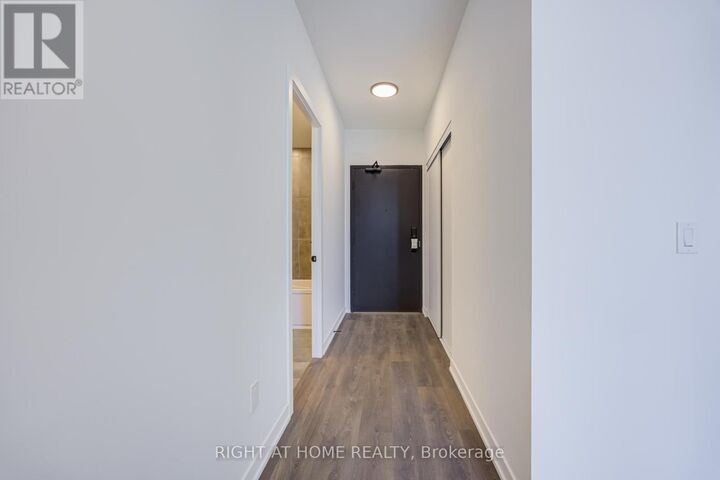 Property Photo:  4878 Powers Common C1605  ON L7M 2B4 