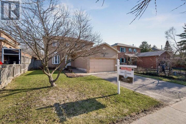 Property Photo: 77 Livingstone Street West ON L4N 7J1