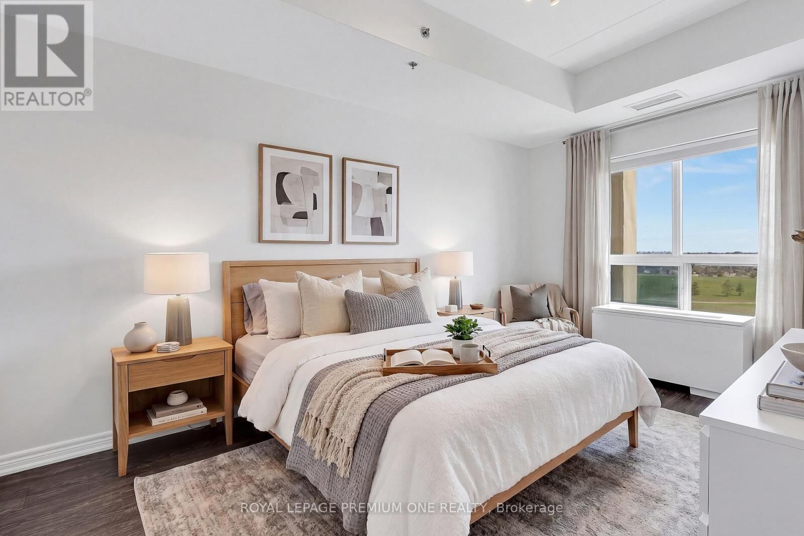 Property Photo:  1419 Costigan Road 508  ON L9T 2L4 