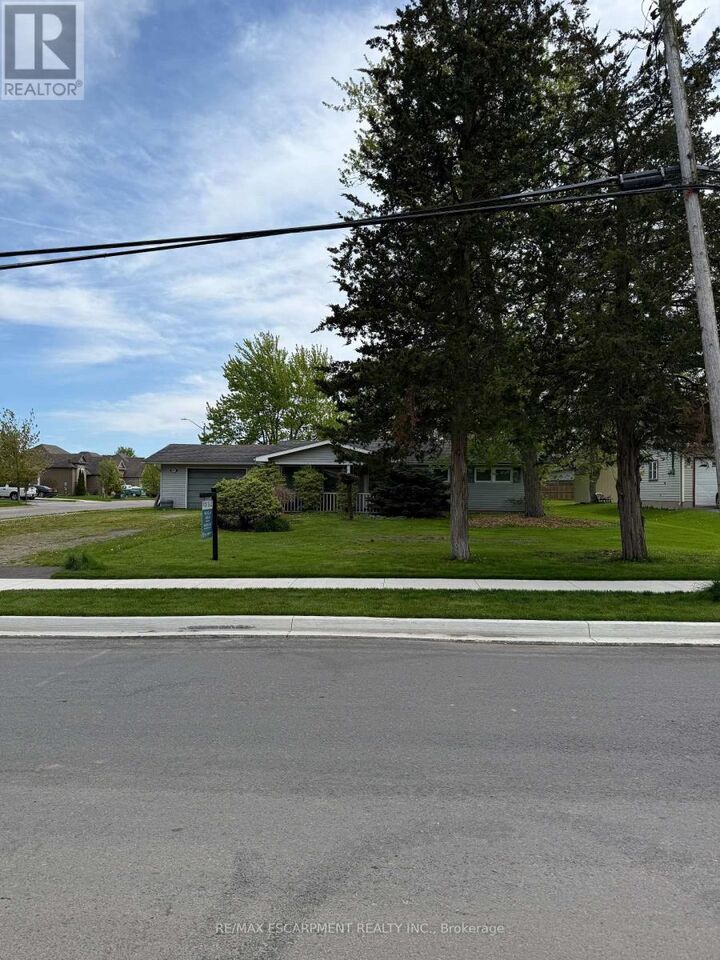 Property Photo: 3931 Main Street West ON L0S 1S0