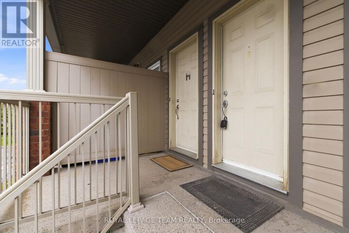 Property Photo:  769 Cedar Creek Drive I  ON K1T 0B3 