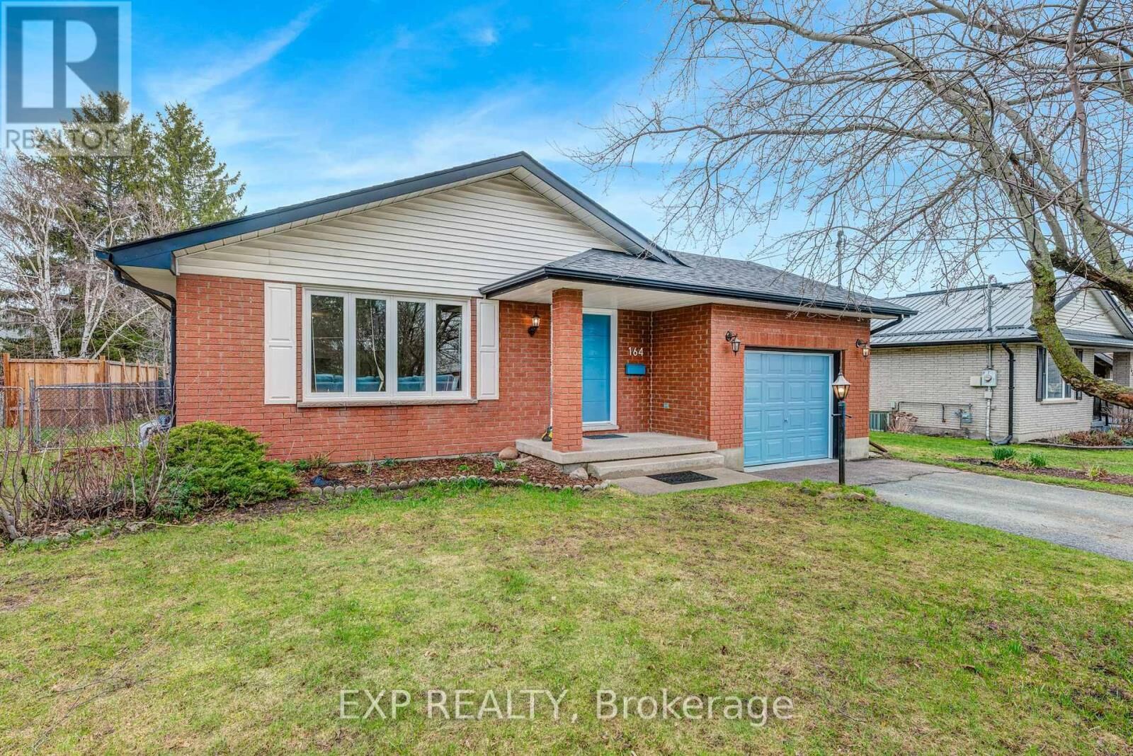 Property Photo: 164 Colborne Street West ON K9V 5Z8