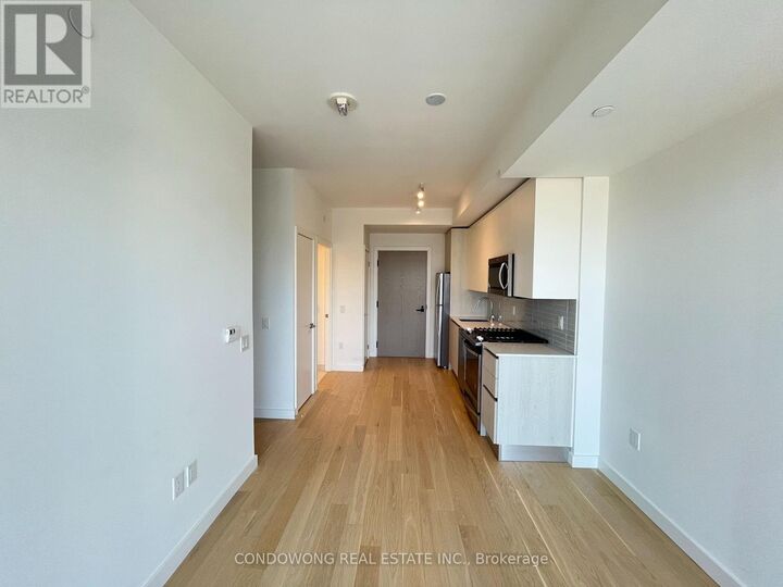 Property Photo: 2A Church Street 2208 ON M5E 0E1
