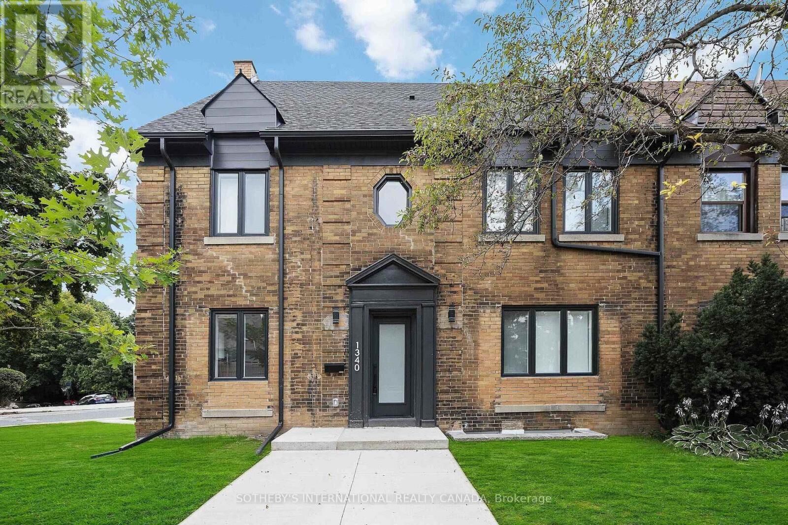 Property Photo:  1340 Avenue Road B  ON M5N 2H2 