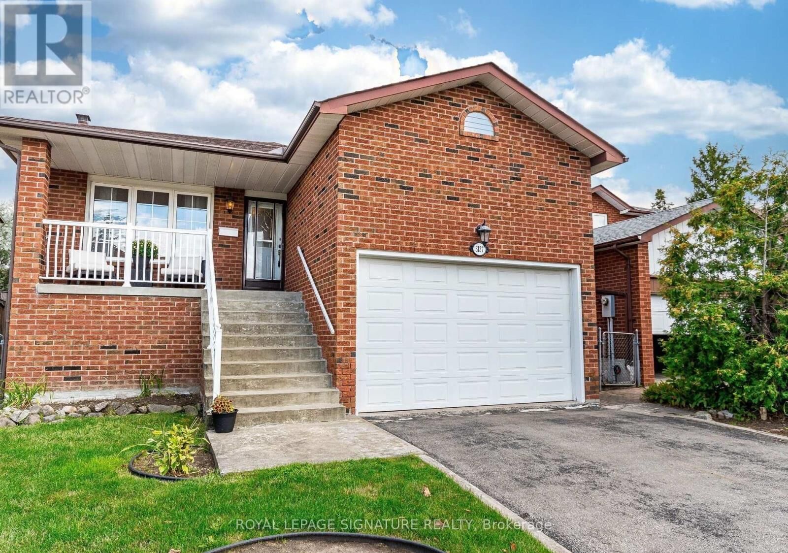 Property Photo: 3137 Sunnyhill Drive Basement 2 ON L4X 2K5