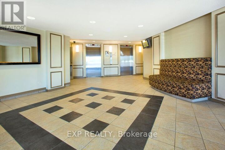 Property Photo:  1320 Richmond Road 619  ON K2B 8L3 