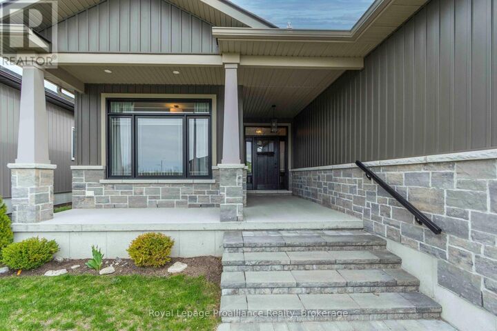 Property Photo:  31 Schmidt Way  ON K8V 0L5 