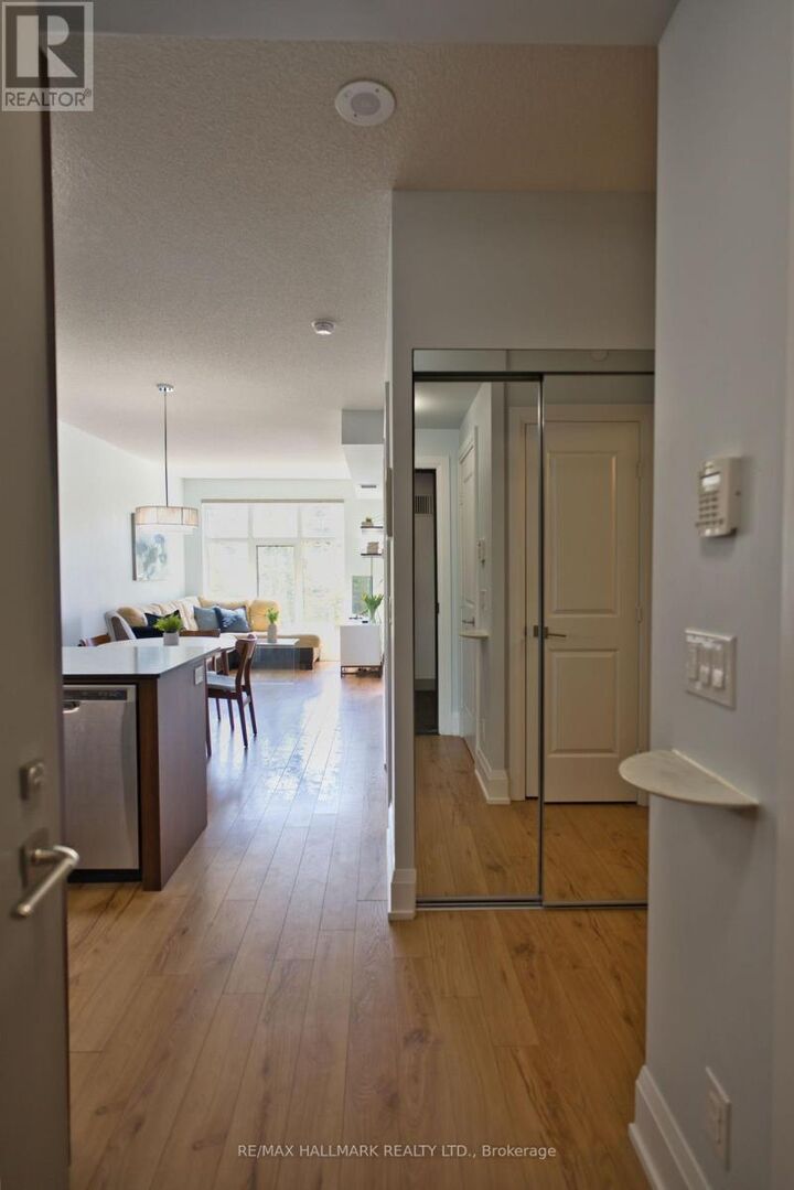 Property Photo:  2 Old Mill Drive 316  ON M6S 0A2 